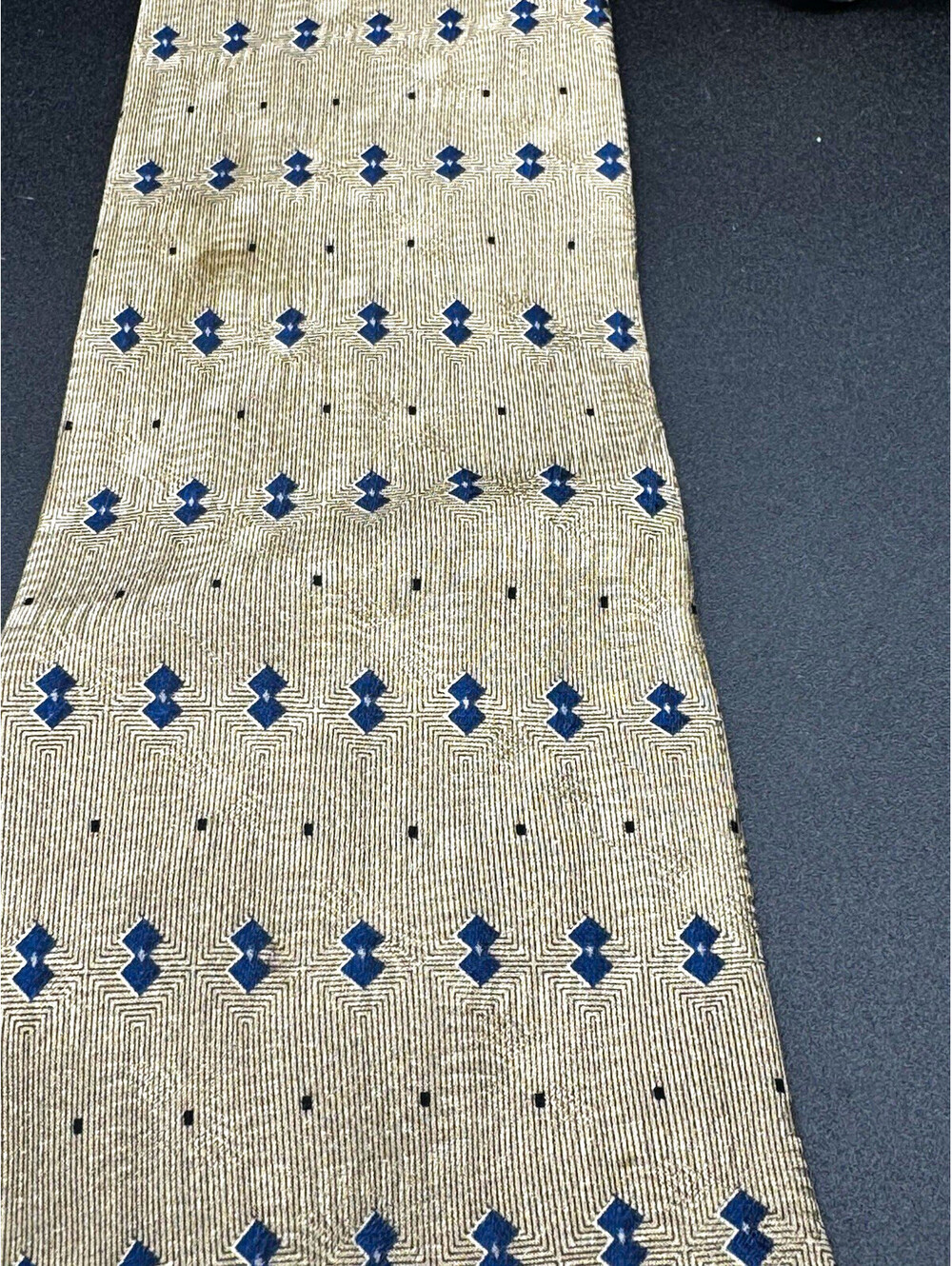 Bill Blass Black Label Silk Tie Tan Navy Geometric 58” x 4” Classic